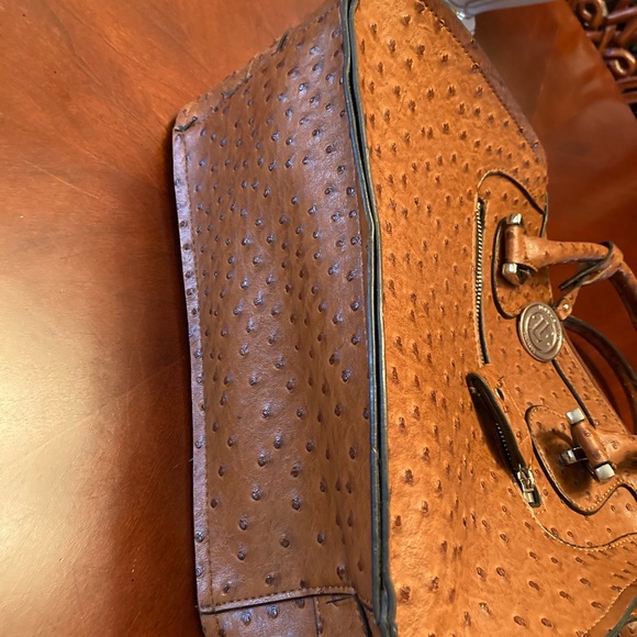 London Fog Satchel, color: Cognac  - like new - Picture 4 of 9